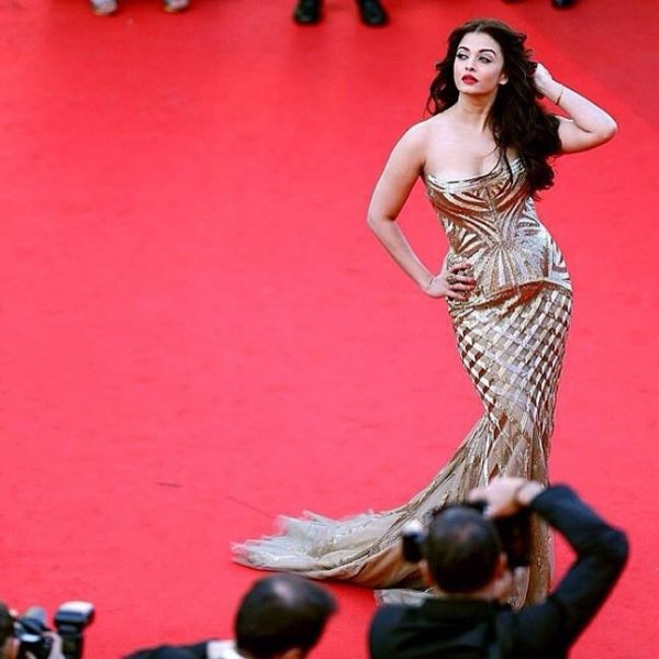 Aishwarya-Rai-Bachchans-Cannes-2014-pictures