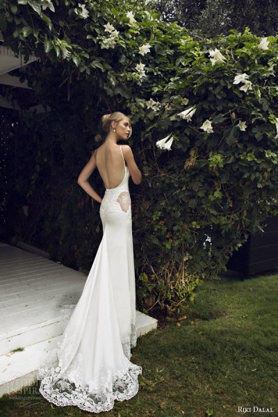 riki-dalal-bridal-2015-wedding-dress-straps-1511-back-view